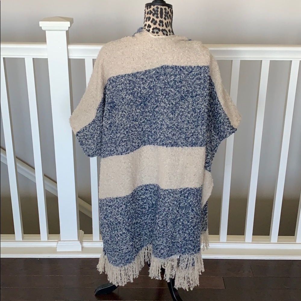 Tan & Blue Soft Sweater - Picture 3 of 3